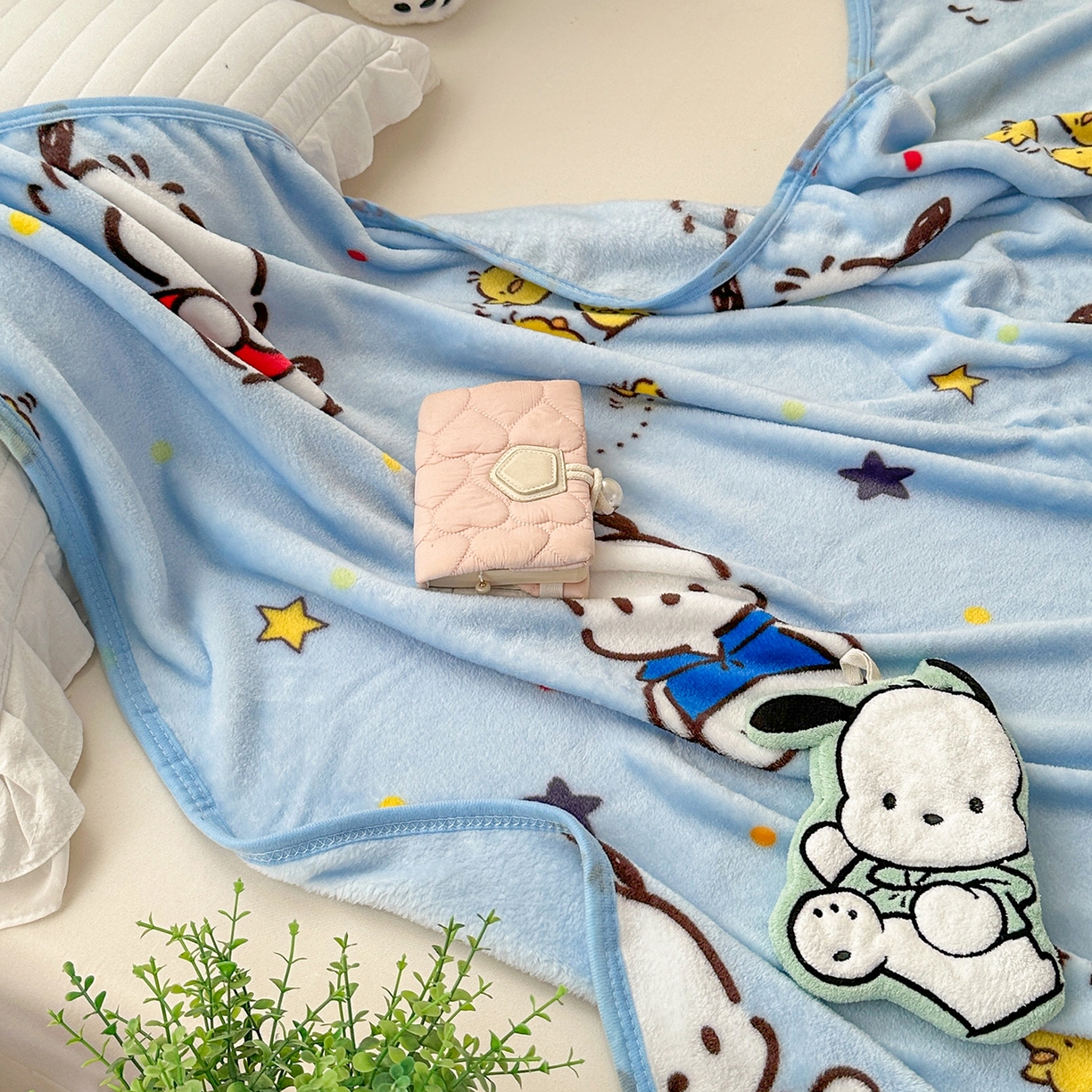 91家纺网 家纺一手货源 找家纺 花满路 2025新款亲肤舒适卡通系列毛毯 萌萌卡帕狗