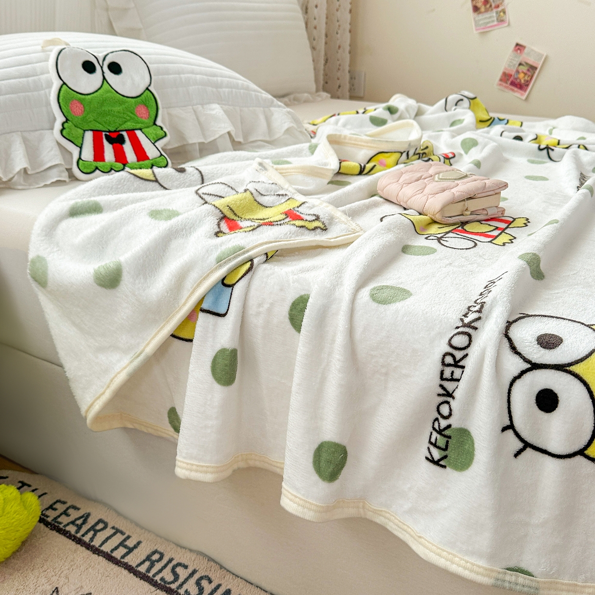 91家纺网 家纺一手货源 找家纺 花满路 2025新款亲肤舒适卡通系列毛毯 球球大眼蛙