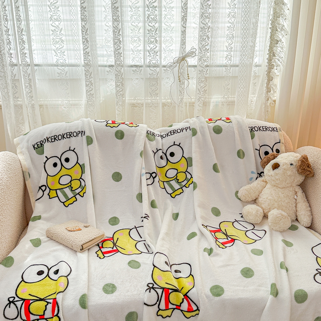 91家纺网 家纺一手货源 找家纺 花满路 2025新款亲肤舒适卡通系列毛毯 球球大眼蛙