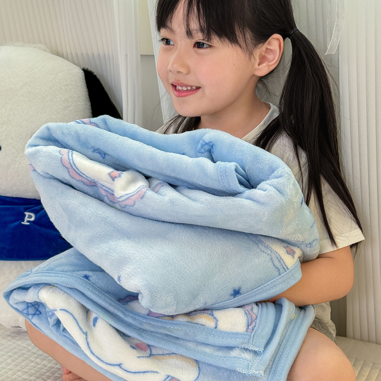 91家纺网 家纺一手货源 找家纺 花满路 2025新款亲肤舒适卡通系列毛毯 圈圈大耳狗