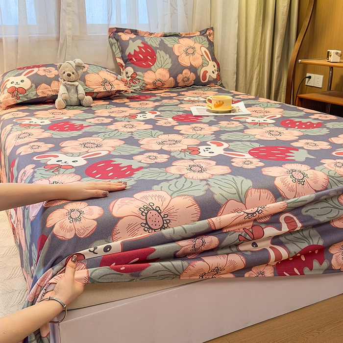 91家纺网 家纺一手货源 找家纺 丝芙妮家居（原乐视家纺） 2025新款全棉磨毛多规格单品床单 草莓兔兔-蓝