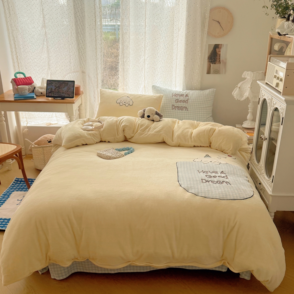 91家纺网 家纺一手货源 找家纺 轻奢坊 2025新款牛奶绒ins可爱贴布绣四件套 晚安小狗