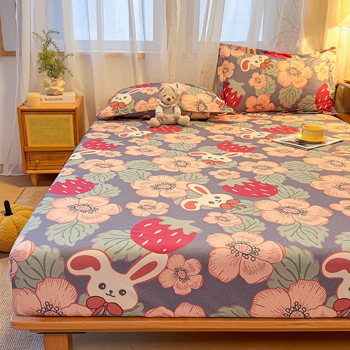 91家纺网 家纺一手货源 找家纺 丝芙妮家居（原乐视家纺） 2025新款全棉磨毛多规格单品床笠 草莓兔兔-蓝