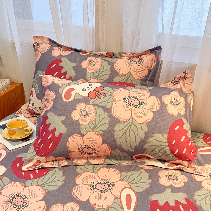 91家纺网 家纺一手货源 找家纺 丝芙妮家居（原乐视家纺） 2025新款全棉磨毛多规格单品床笠 草莓兔兔-蓝