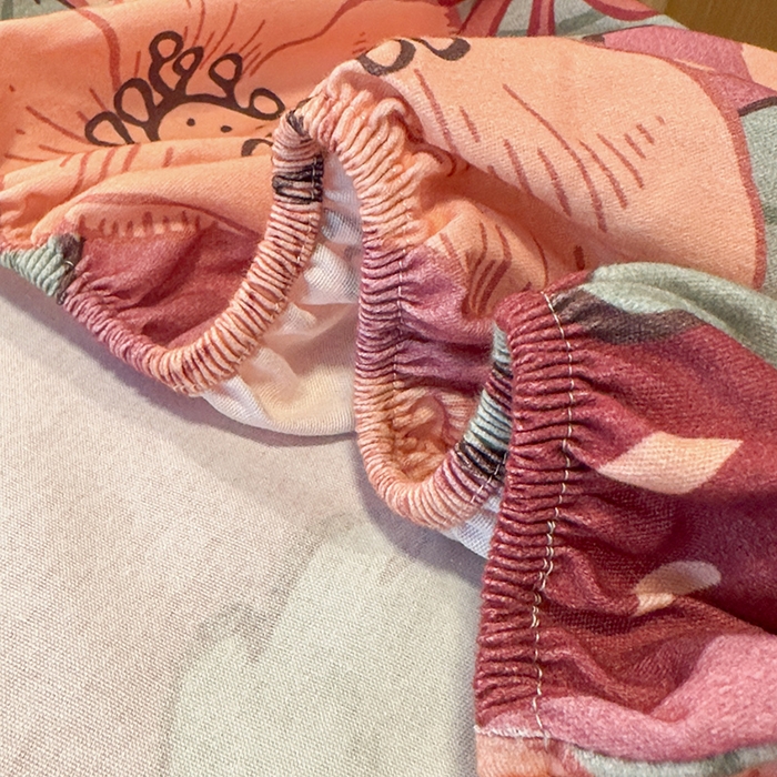 91家纺网 家纺一手货源 找家纺 丝芙妮家居（原乐视家纺） 2025新款全棉磨毛多规格单品床笠 草莓兔兔-粉