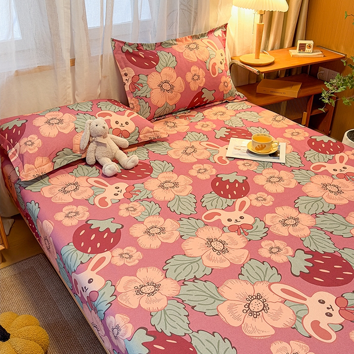 91家纺网 家纺一手货源 找家纺 丝芙妮家居（原乐视家纺） 2025新款全棉磨毛多规格单品床笠 草莓兔兔-粉