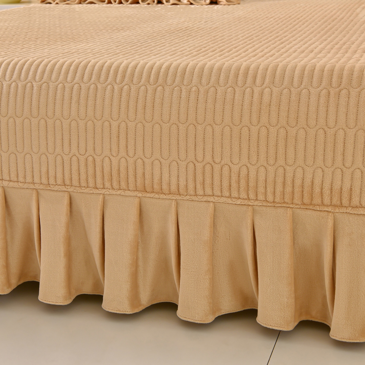 91家纺网 家纺一手货源 找家纺 赫本家纺  2025高克重牛奶绒花边床盖款四件套 暗香疏影