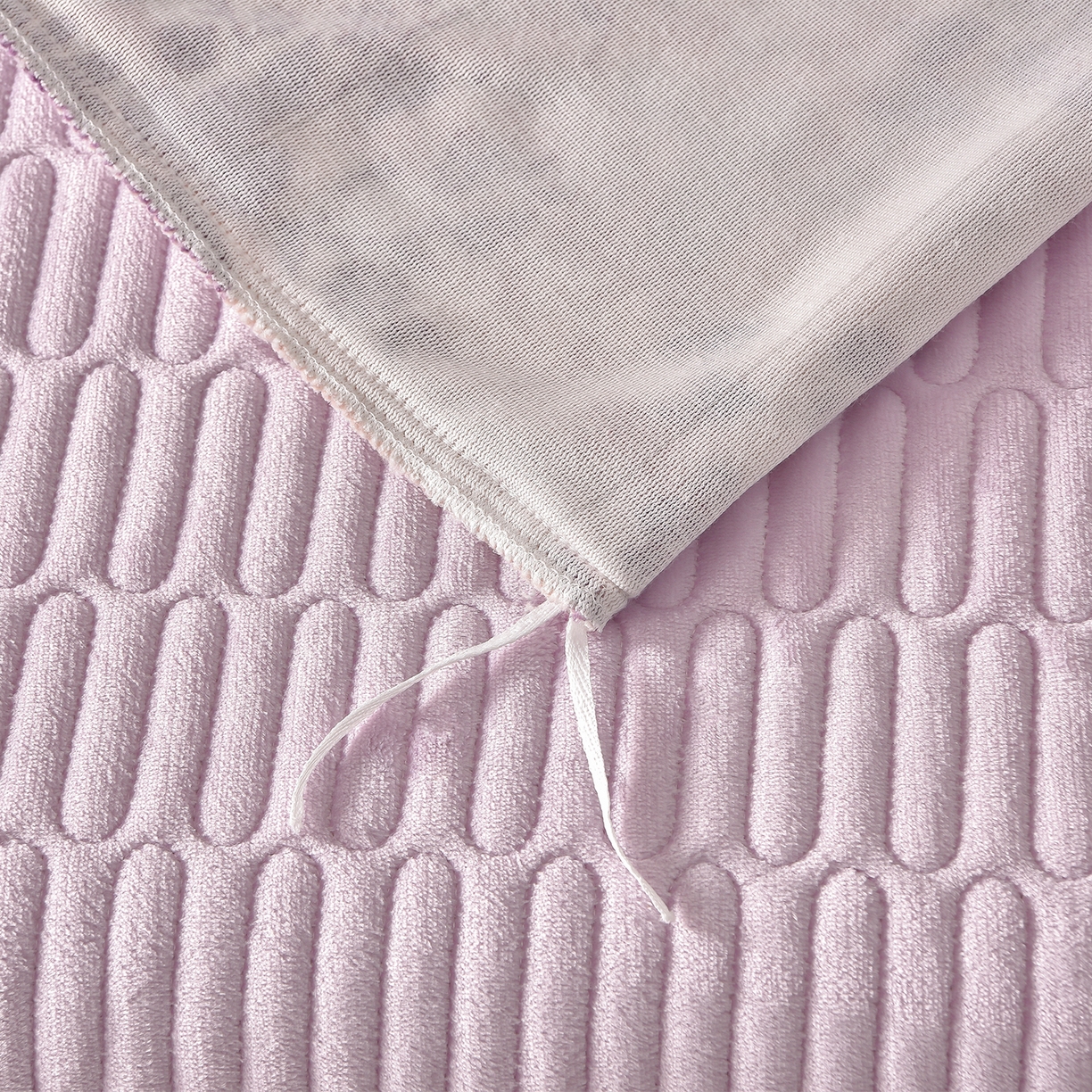 91家纺网 家纺一手货源 找家纺 赫本家纺  2025高克重牛奶绒花边床盖款四件套 茶野