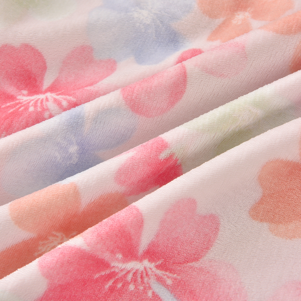 91家纺网 家纺一手货源 找家纺 赫本家纺  2025高克重牛奶绒花边床盖款四件套 花颜