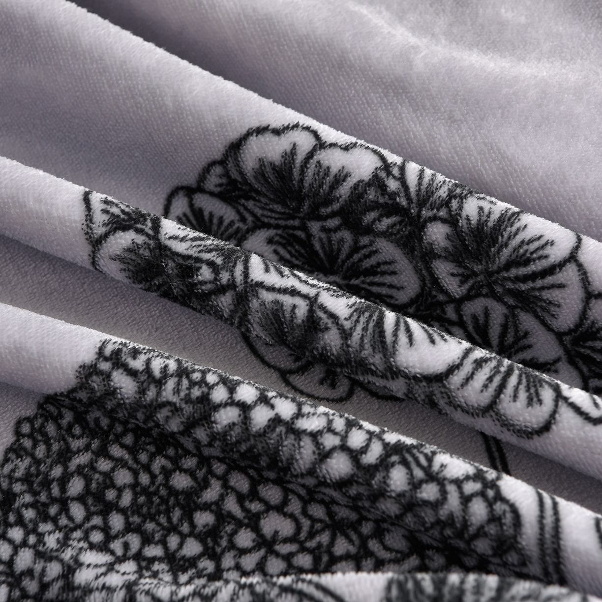 91家纺网 家纺一手货源 找家纺 赫本家纺  2025高克重牛奶绒花边床盖款四件套 华尔兹