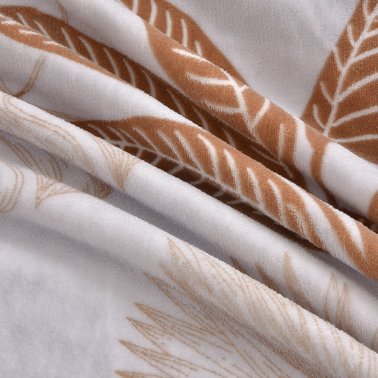 91家纺网 家纺一手货源 找家纺 赫本家纺  2025高克重牛奶绒花边床盖款四件套 麦卡伦