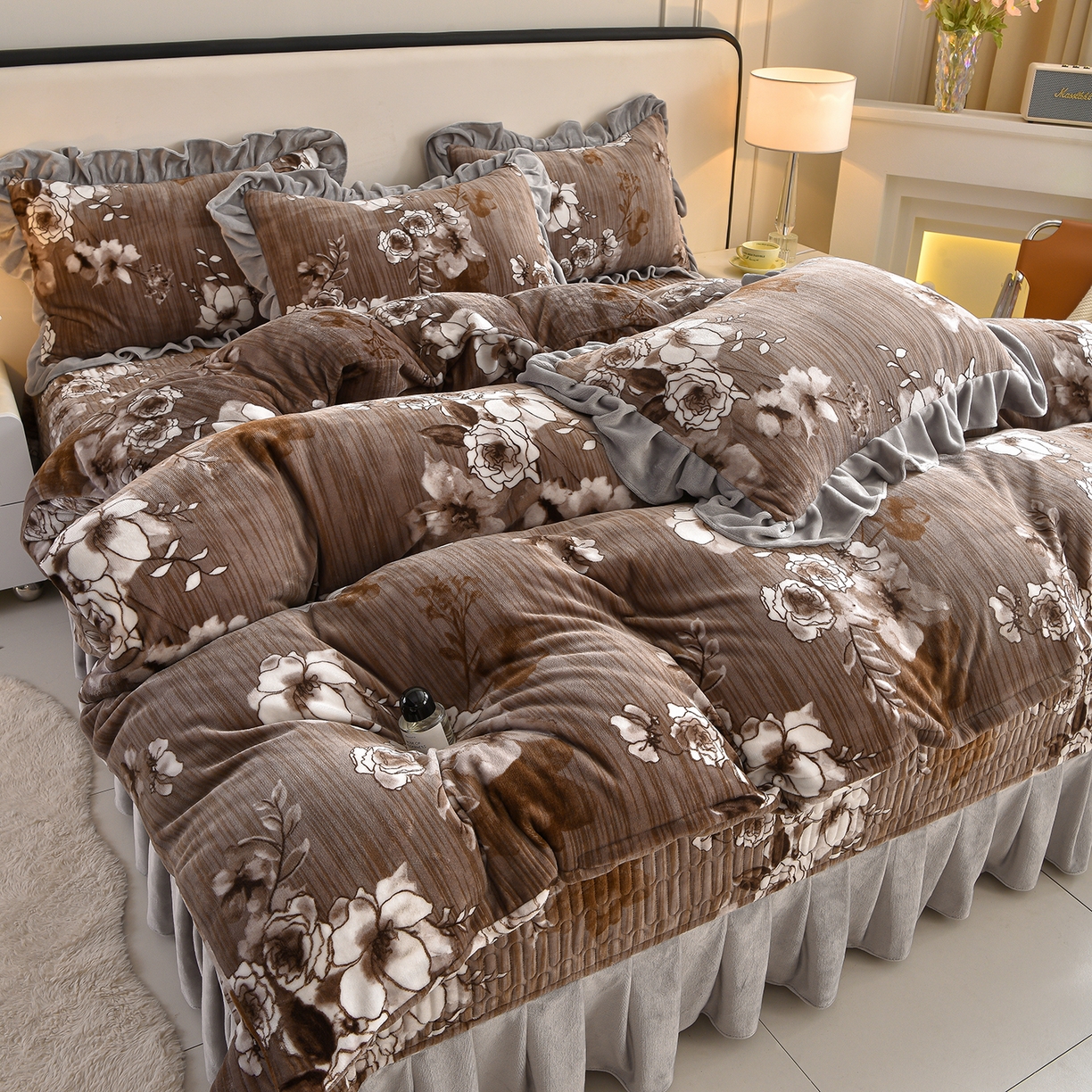 赫本家纺  2025高克重牛奶绒花边床盖款四件套 墨染江南-灰