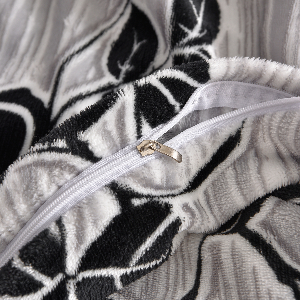 91家纺网 家纺一手货源 找家纺 赫本家纺  2025高克重牛奶绒花边床盖款四件套 约定