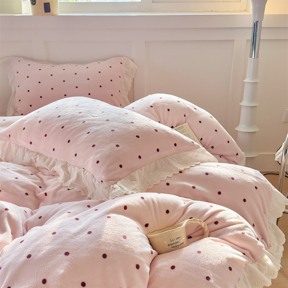 91家纺网 家纺一手货源 找家纺 （总）欧尚 2025新款牛奶绒花边床盖四件套