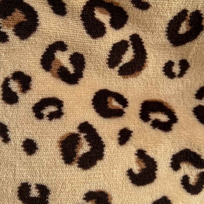 91家纺网 家纺一手货源 找家纺 逸林家纺《原希尔顿逸林》 2025新款牛奶绒床盖夹棉花边韩版印花单床盖三件套床盖单件床盖单品单床盖 床盖-豹纹