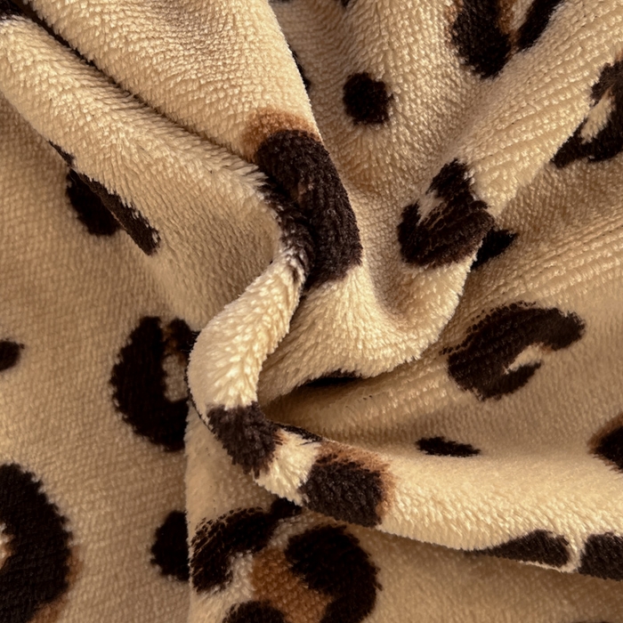 91家纺网 家纺一手货源 找家纺 逸林家纺《原希尔顿逸林》 2025新款牛奶绒床盖夹棉花边韩版印花单床盖三件套床盖单件床盖单品单床盖 床盖-豹纹