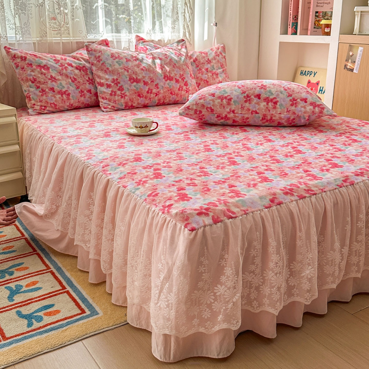 91家纺网 家纺一手货源 找家纺 老K (原美阁） 2025新款蕾丝床裙款牛奶绒三件套单品双层床裙牛奶绒 蕾丝-繁花