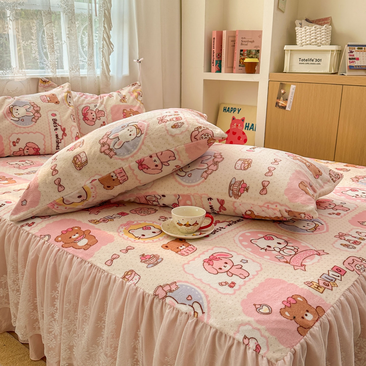 91家纺网 家纺一手货源 找家纺 老K (原美阁） 2025新款蕾丝床裙款牛奶绒三件套单品双层床裙牛奶绒 蕾丝-KT小伙伴