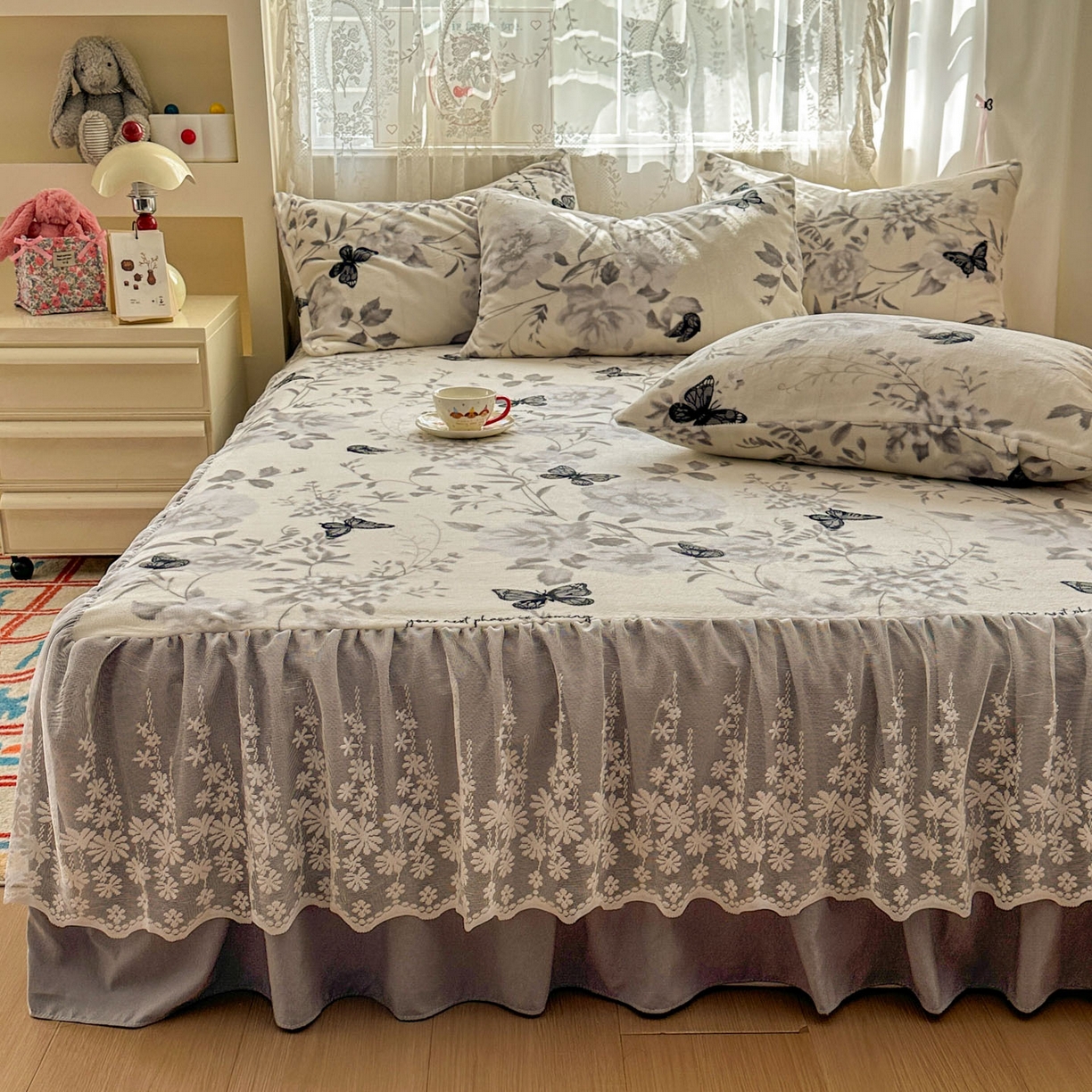 91家纺网 家纺一手货源 找家纺 老K (原美阁） 2025新款蕾丝床裙款牛奶绒三件套单品双层床裙牛奶绒 蕾丝-奥黛丽