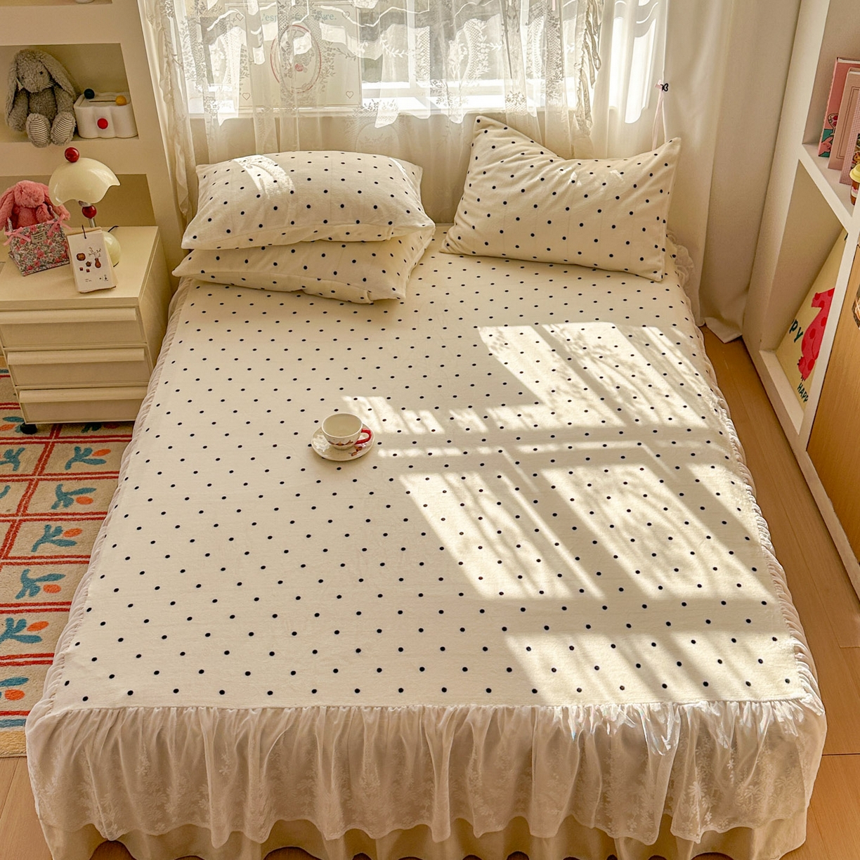 91家纺网 家纺一手货源 找家纺 老K (原美阁） 2025新款蕾丝床裙款牛奶绒三件套单品双层床裙牛奶绒 蕾丝-波点