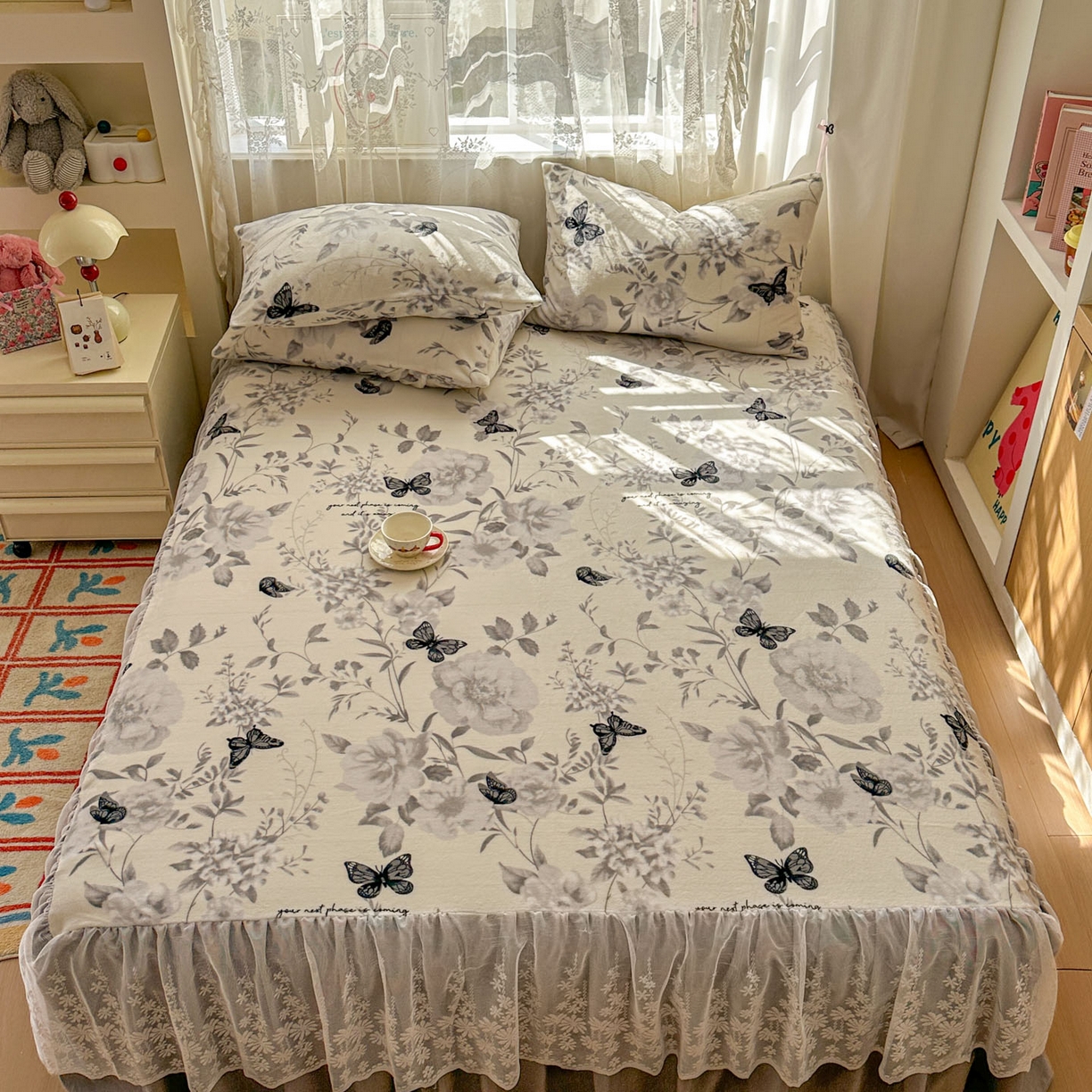 91家纺网 家纺一手货源 找家纺 老K (原美阁） 2025新款蕾丝床裙款牛奶绒三件套单品双层床裙牛奶绒 蕾丝-奥黛丽