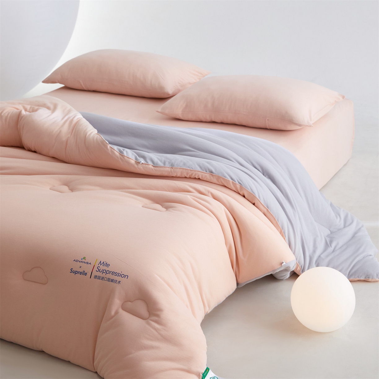 91家纺网 家纺一手货源 找家纺 头等舱 2025新款全棉A类针织 零压 深睡 德国ADVANSA 抗菌 100%阻螨低致敏秋冬被（空镜图） 蜜桃糖霜