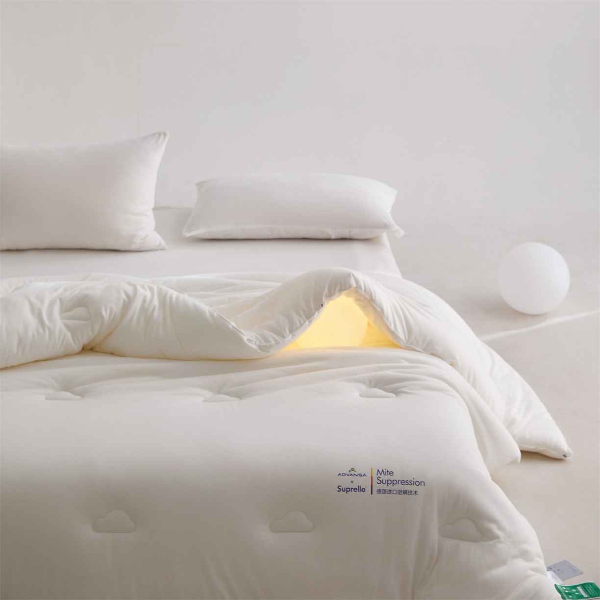 91家纺网 家纺一手货源 找家纺 头等舱 2025新款全棉A类针织 零压 深睡 德国ADVANSA 抗菌 100%阻螨低致敏秋冬被（空镜图） 舒芙蕾白