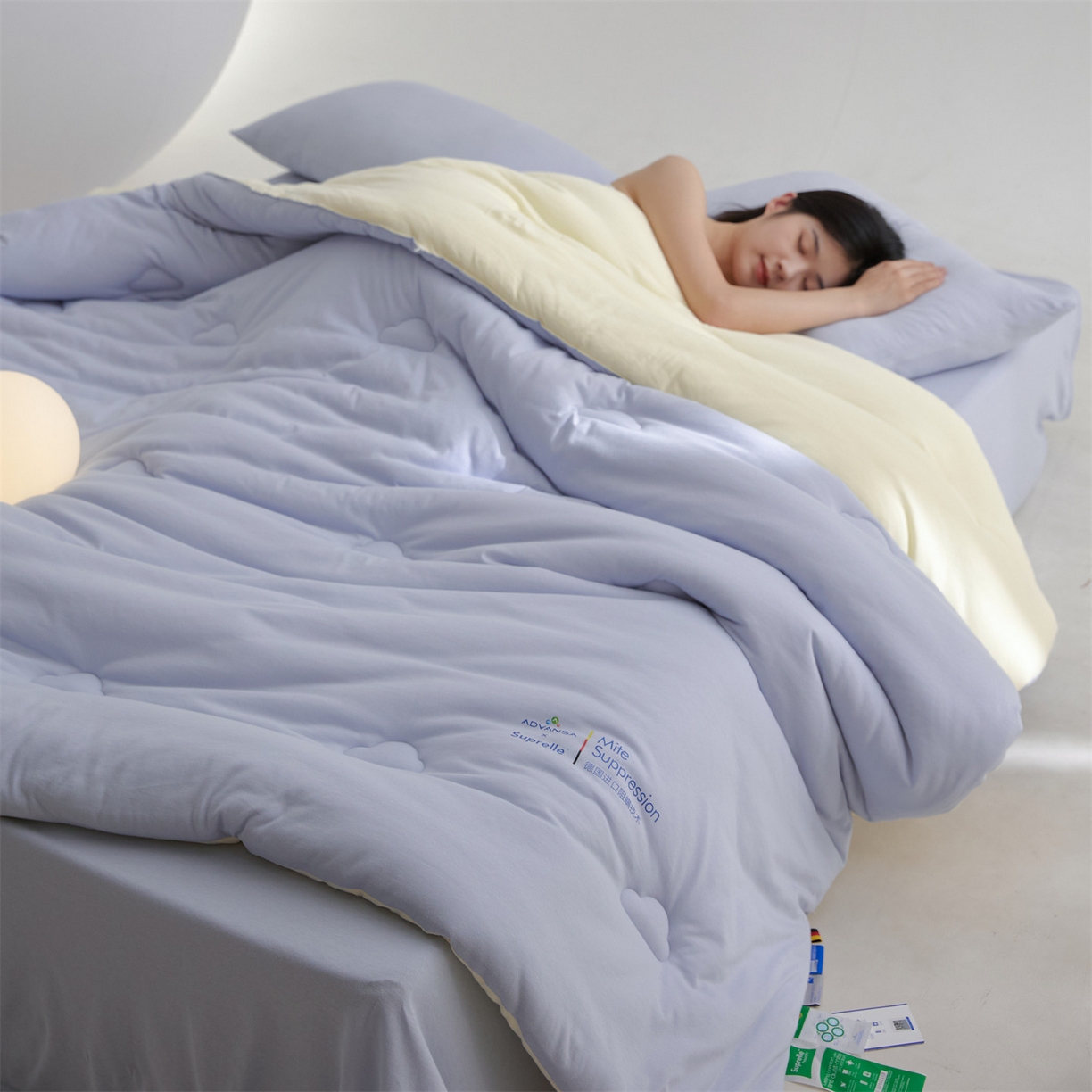 91家纺网 家纺一手货源 找家纺 （总）头等舱 2025新款全棉A类针织 零压 深睡 德国ADVANSA 抗菌 100%阻螨低致敏秋冬被（模特图）