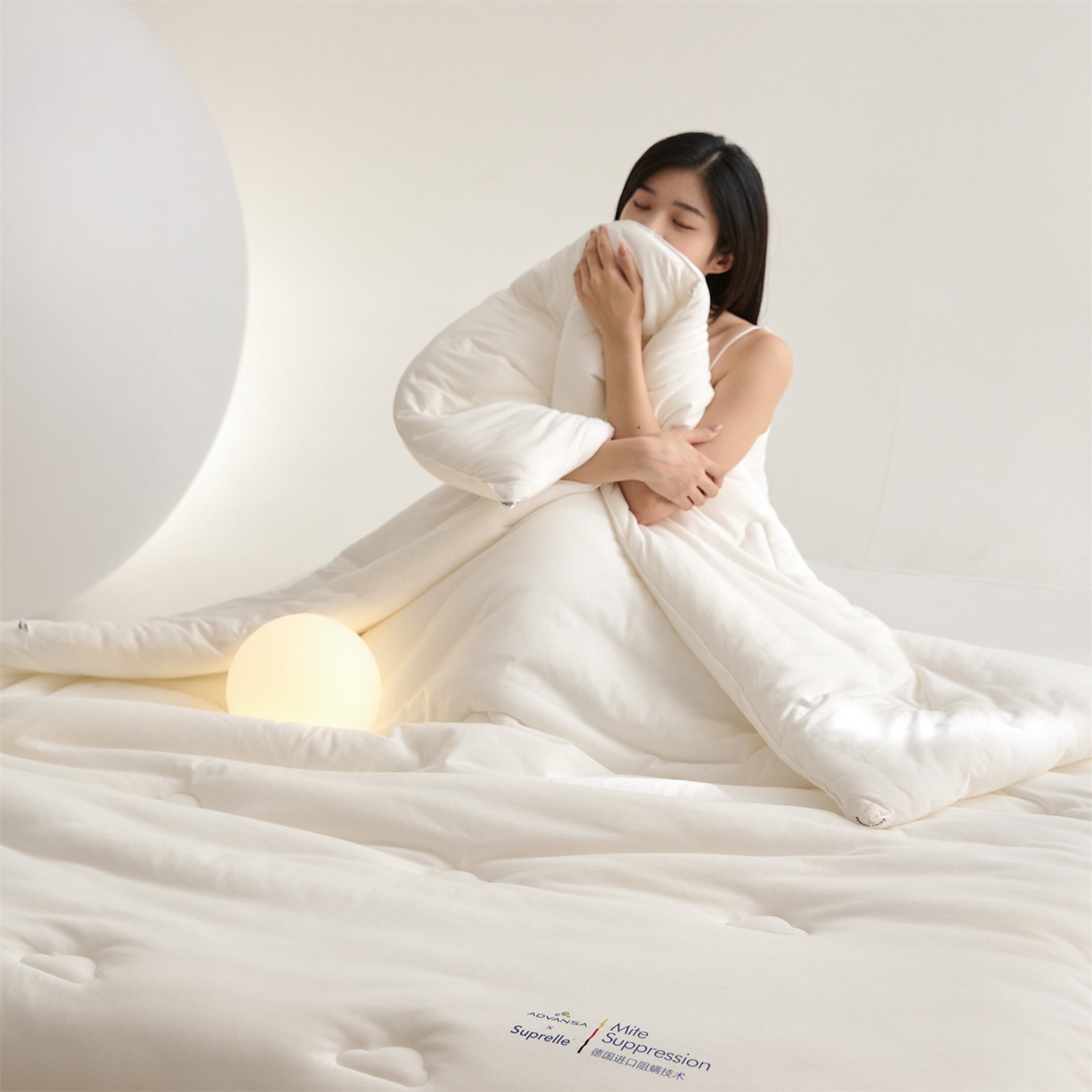 91家纺网 家纺一手货源 找家纺 （总）头等舱 2025新款全棉A类针织 零压 深睡 德国ADVANSA 抗菌 100%阻螨低致敏秋冬被（模特图）