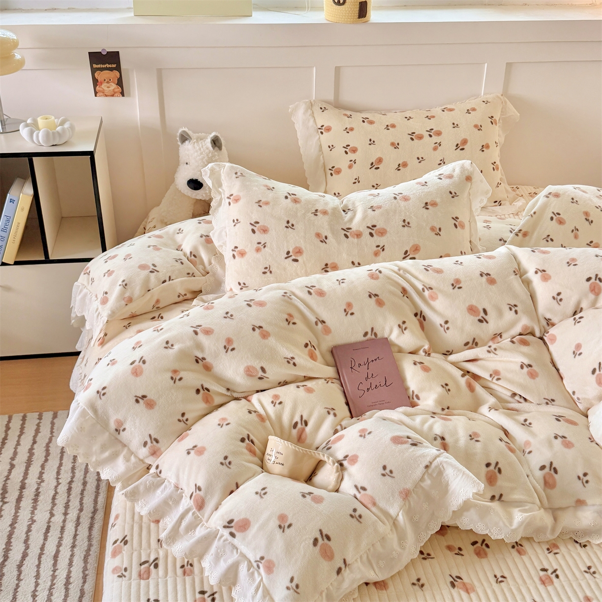 91家纺网 家纺一手货源 找家纺 欧尚 2025新款牛奶绒花边床盖四件套 慕然