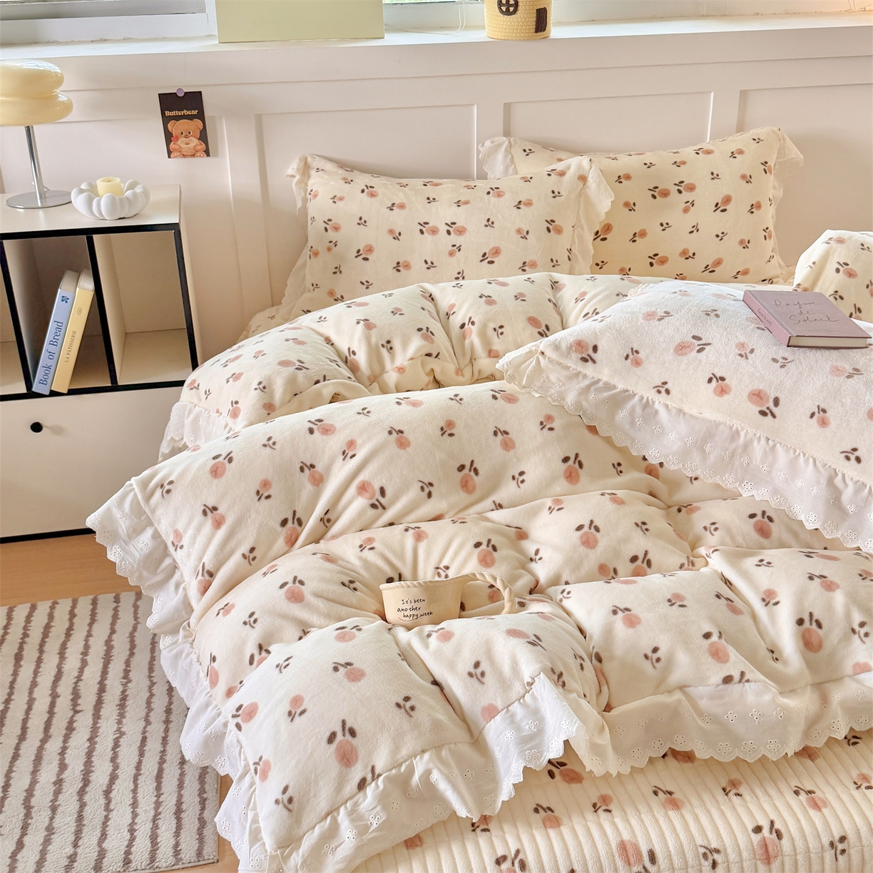 91家纺网 家纺一手货源 找家纺 欧尚 2025新款牛奶绒花边床盖四件套 慕然