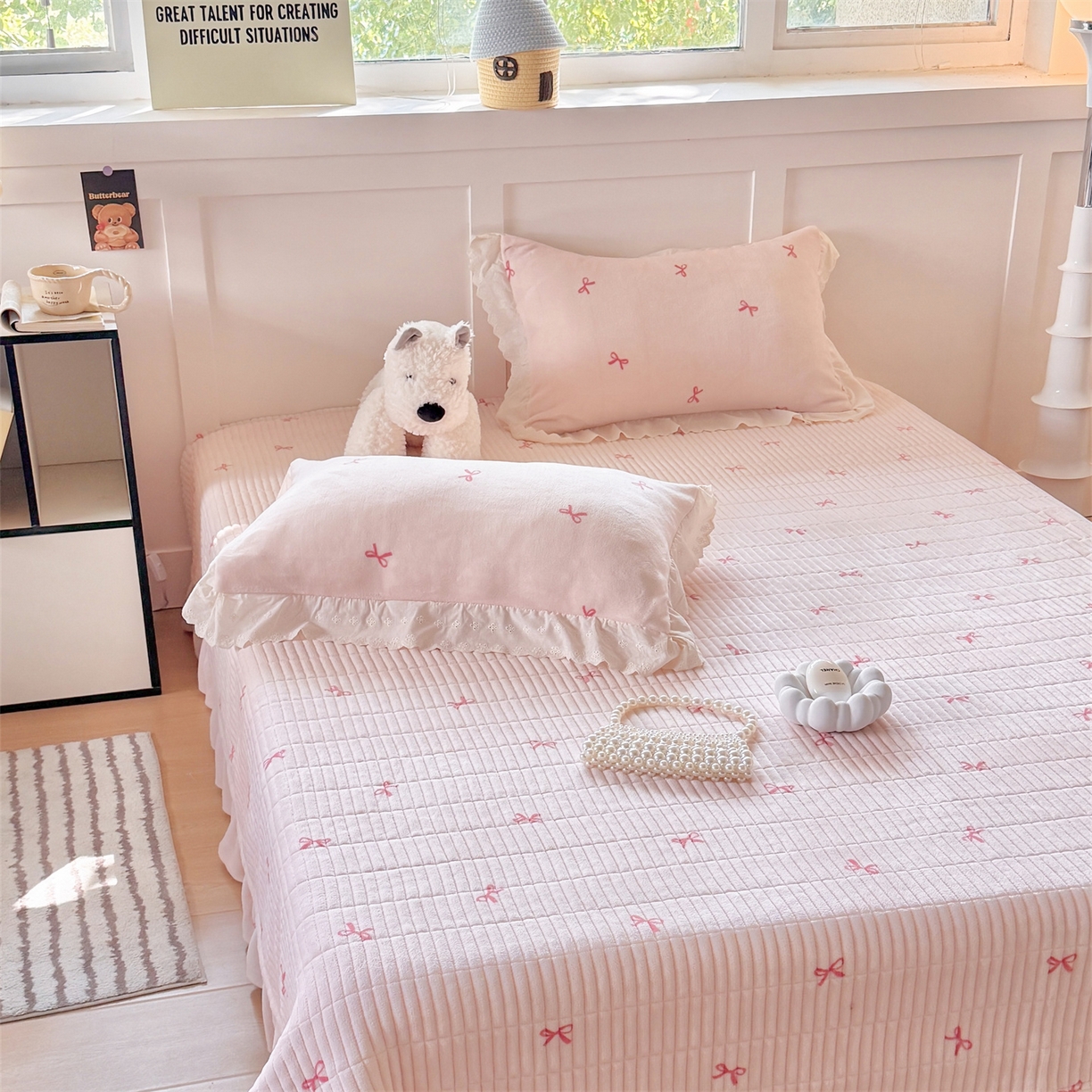 91家纺网 家纺一手货源 找家纺 欧尚 2025新款牛奶绒花边床盖四件套 仙女粉