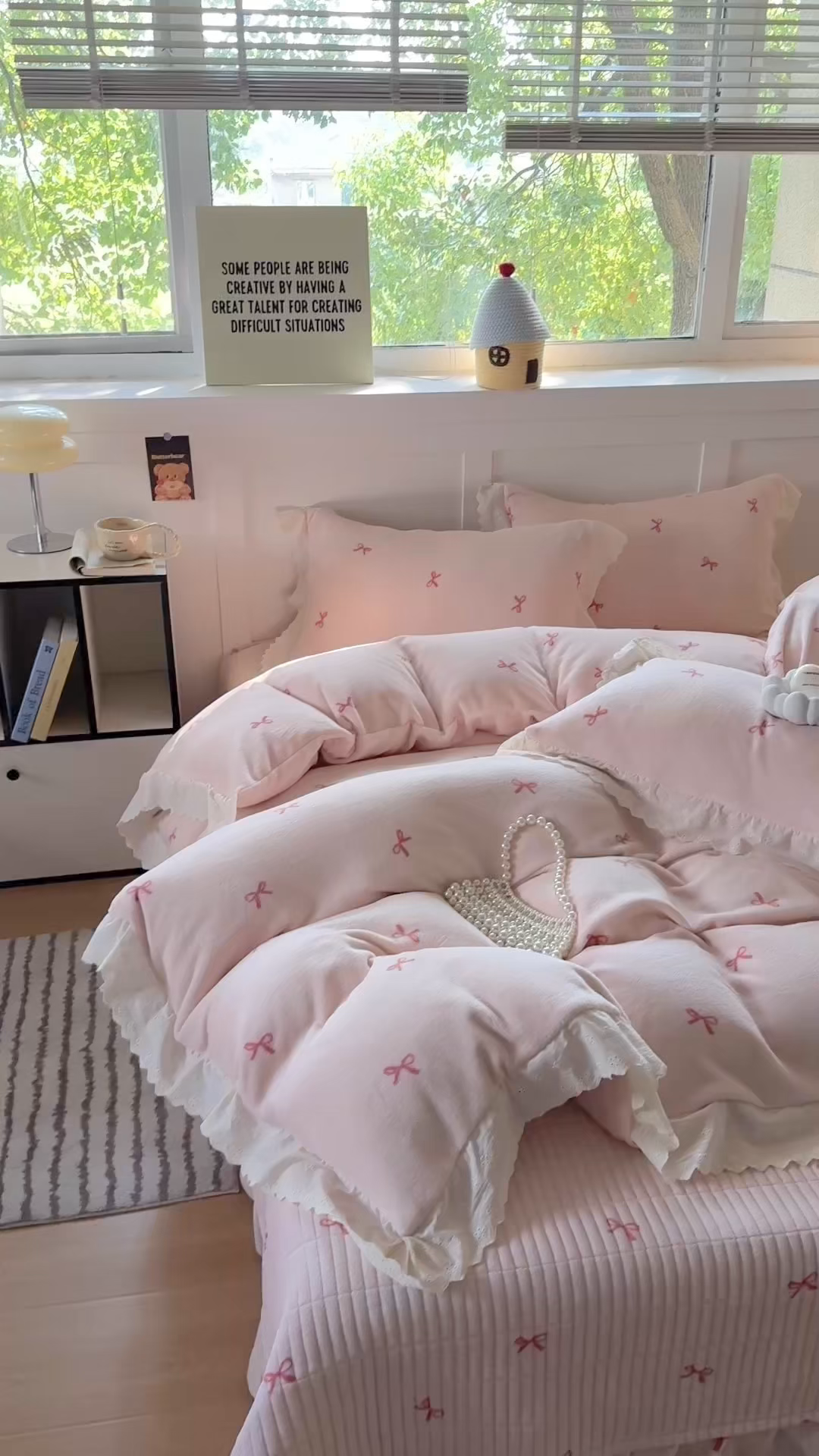 91家纺网 家纺一手货源 找家纺 欧尚 2025新款牛奶绒花边床盖四件套 仙女粉