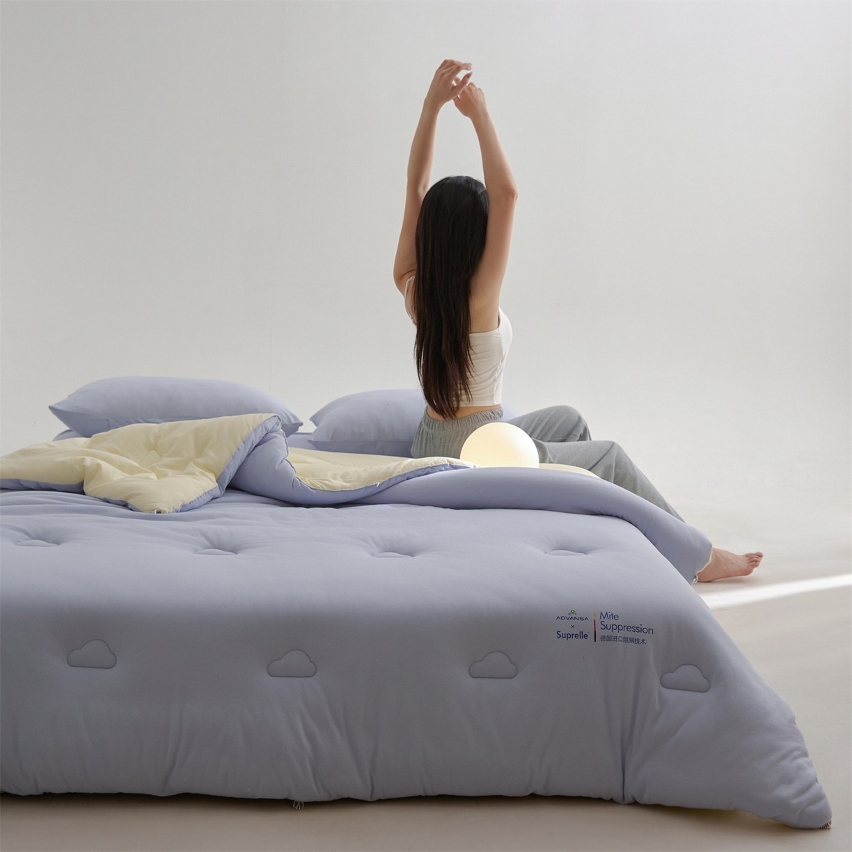91家纺网 家纺一手货源 找家纺 头等舱 2025新款全棉A类针织 零压 深睡 德国ADVANSA 抗菌 100%阻螨低致敏秋冬被（模特图） 蓝莓乳酪