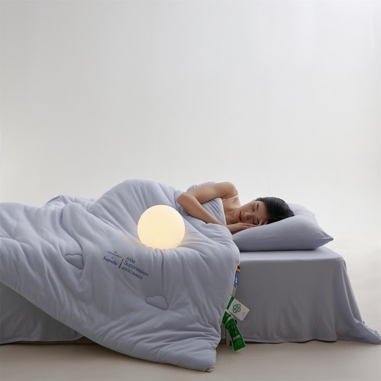 91家纺网 家纺一手货源 找家纺 头等舱 2025新款全棉A类针织 零压 深睡 德国ADVANSA 抗菌 100%阻螨低致敏秋冬被（模特图） 蓝莓乳酪