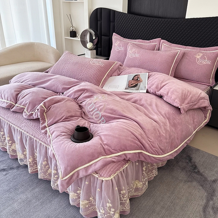 优姿家纺 2025新款牛奶绒花边绣花床盖四件套 花漾时光-玖红色