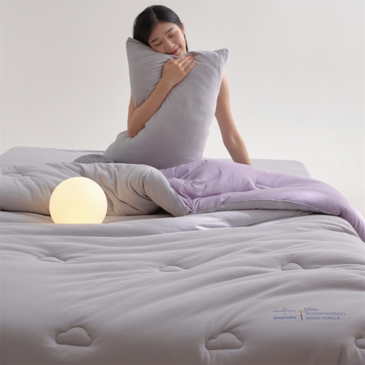 91家纺网 家纺一手货源 找家纺 头等舱 2025新款全棉A类针织 零压 深睡 德国ADVANSA 抗菌 100%阻螨低致敏秋冬被（模特图） 糖霜芋泥