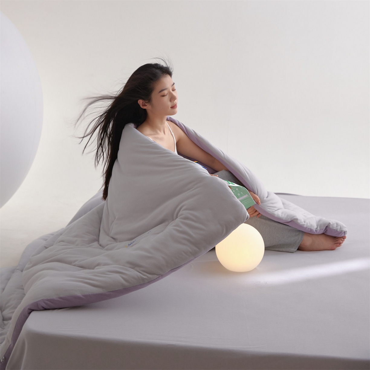 91家纺网 家纺一手货源 找家纺 头等舱 2025新款全棉A类针织 零压 深睡 德国ADVANSA 抗菌 100%阻螨低致敏秋冬被（模特图） 糖霜芋泥