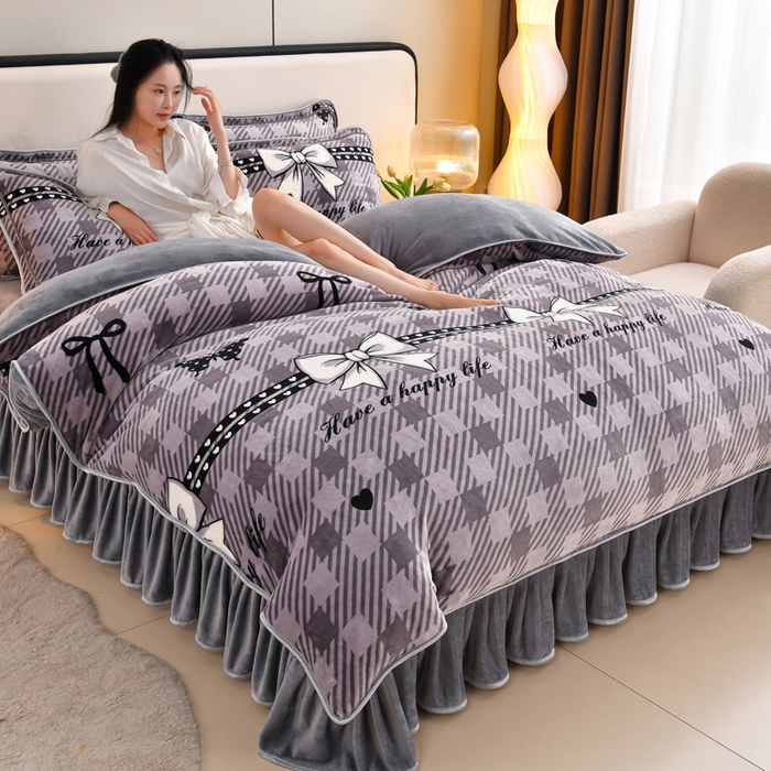 91家纺网 家纺一手货源 找家纺 新8.5-9.5斤法莱绒四件套珊瑚牛奶金貂绒四件套床裙 蝶影