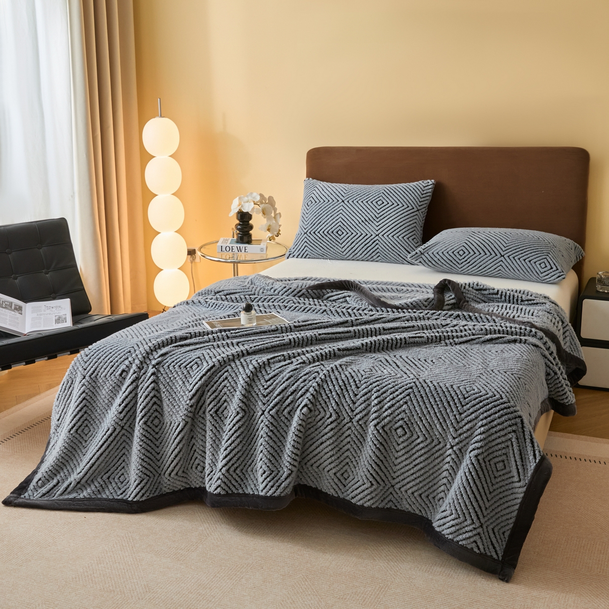 91家纺网 家纺一手货源 找家纺 （总）欧邦 2025新款轻奢暖阳绒提花双面绒单层毯毯子