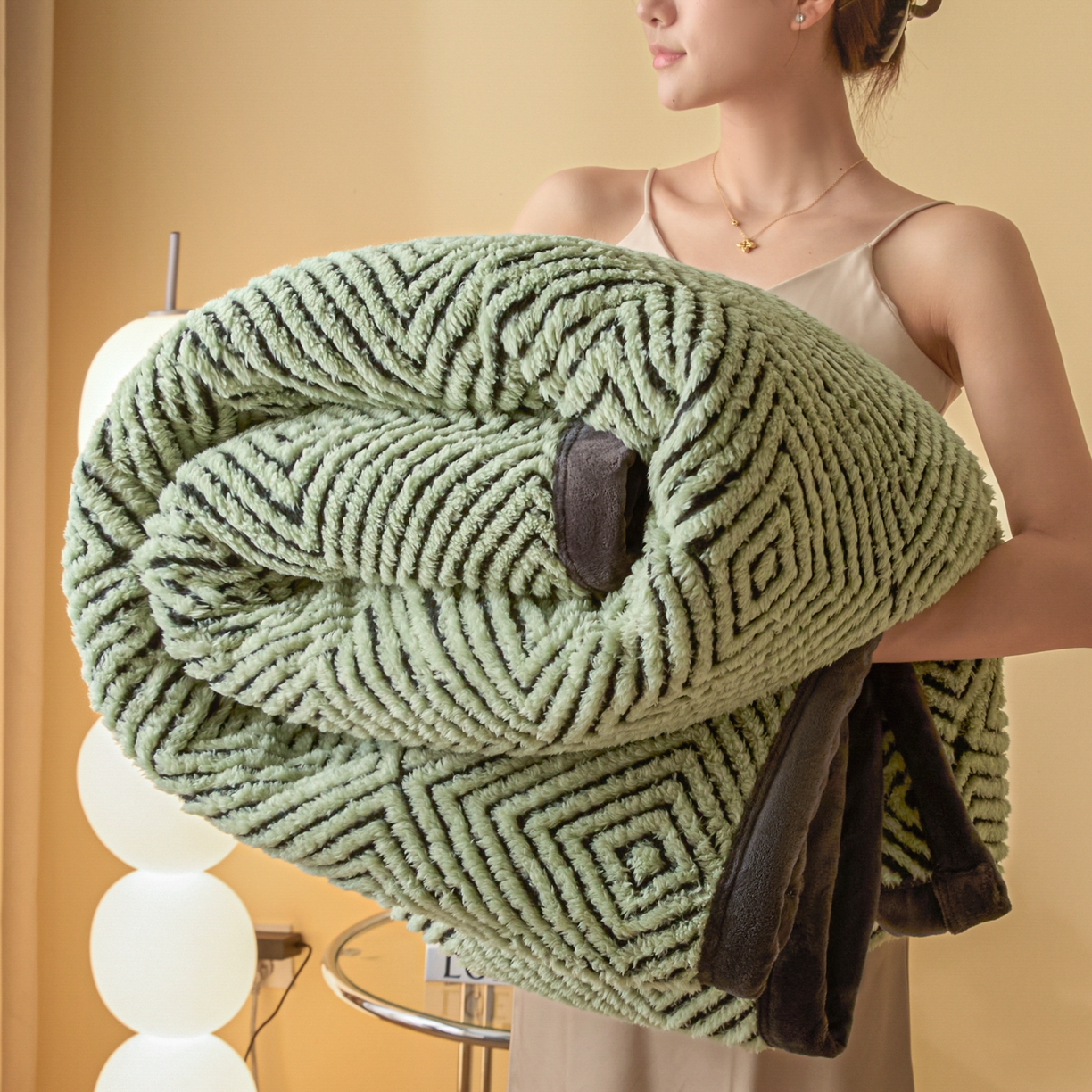 91家纺网 家纺一手货源 找家纺 欧邦 2025新款轻奢暖阳绒提花双面绒单层毯毯子 单层毯-青瓷绿