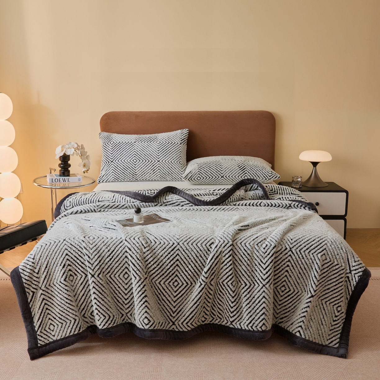 91家纺网 家纺一手货源 找家纺 欧邦 2025新款轻奢暖阳绒提花双面绒单层毯毯子 单层毯-初雪白