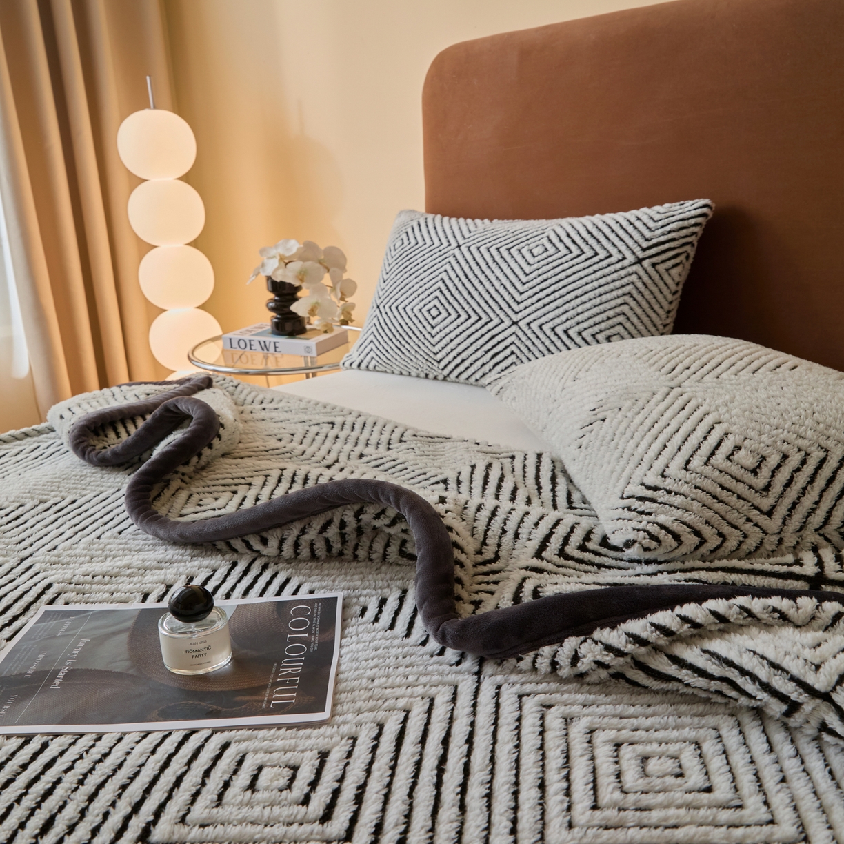 91家纺网 家纺一手货源 找家纺 欧邦 2025新款轻奢暖阳绒提花双面绒单层毯毯子 单层毯-初雪白