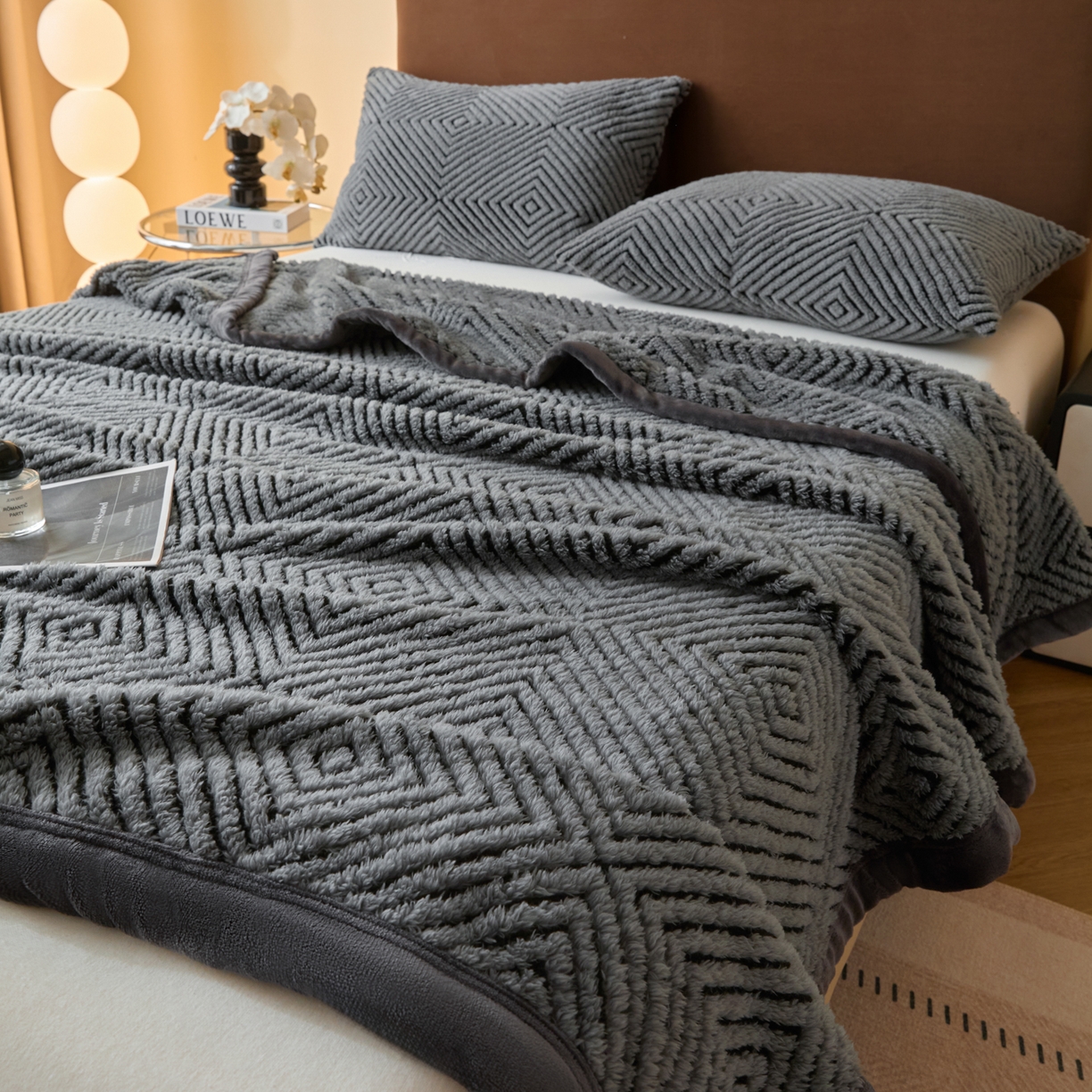 91家纺网 家纺一手货源 找家纺 欧邦 2025新款轻奢暖阳绒提花双面绒单层毯毯子 单层毯-慕斯灰