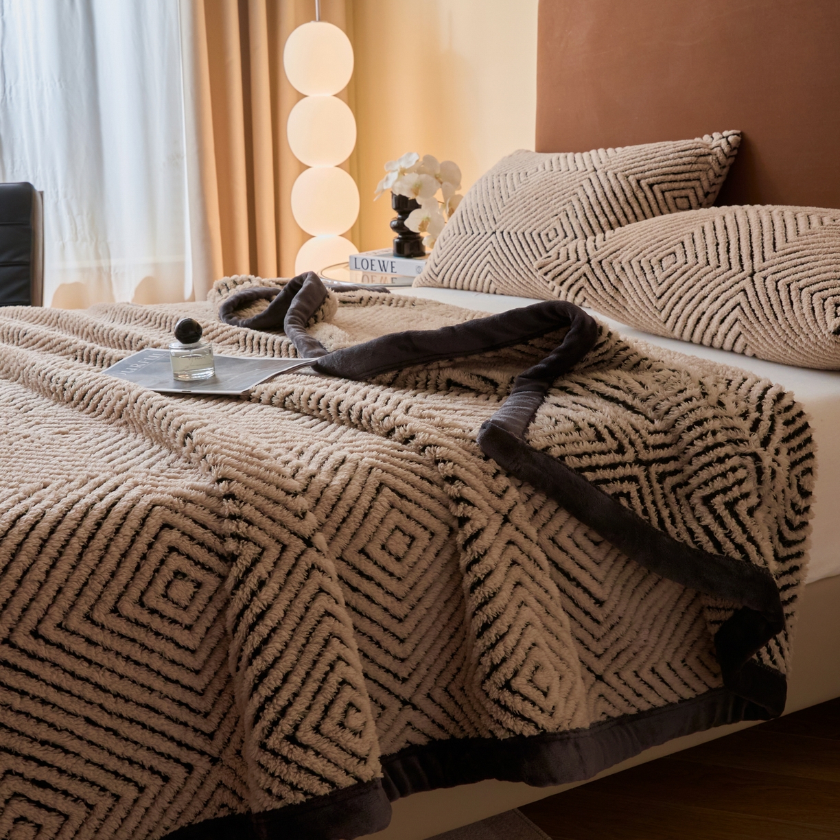 91家纺网 家纺一手货源 找家纺 欧邦 2025新款轻奢暖阳绒提花双面绒单层毯毯子 单层毯-檀木咖