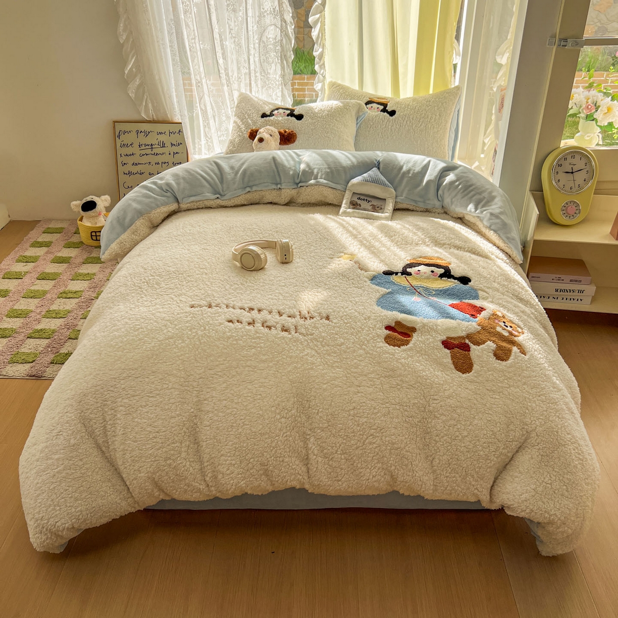 91家纺网 家纺一手货源 找家纺 颜选 2025新款卡通羊羔绒四件套 小女孩