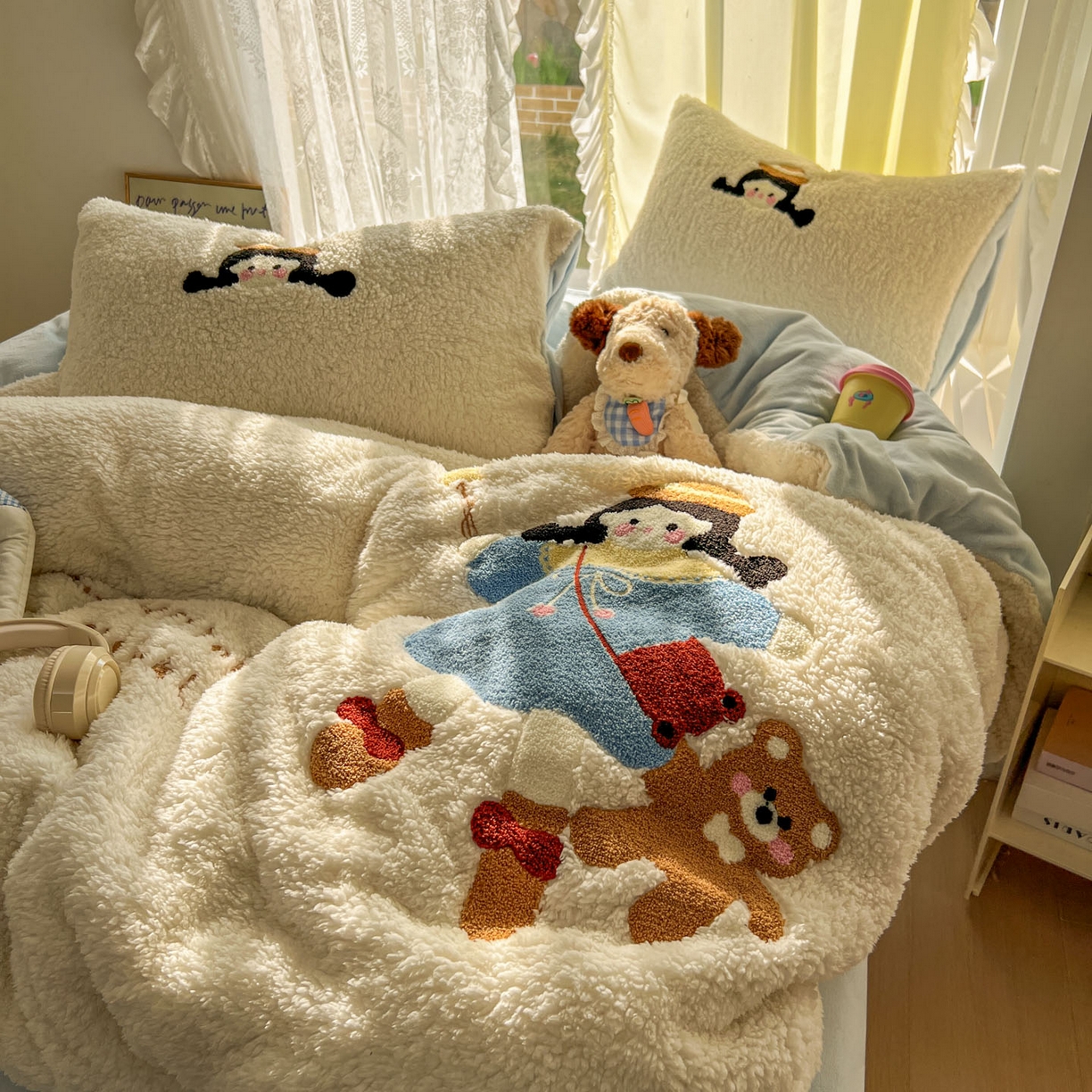 91家纺网 家纺一手货源 找家纺 颜选 2025新款卡通羊羔绒四件套 小女孩