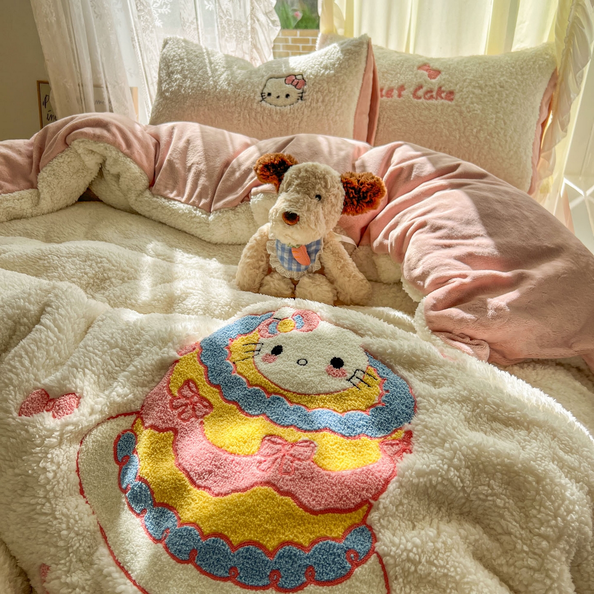 91家纺网 家纺一手货源 找家纺 颜选 2025新款卡通羊羔绒四件套 蛋糕猫