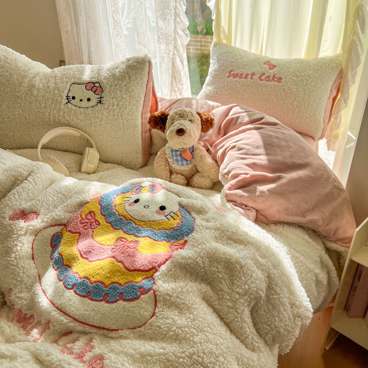 91家纺网 家纺一手货源 找家纺 颜选 2025新款卡通羊羔绒四件套 蛋糕猫