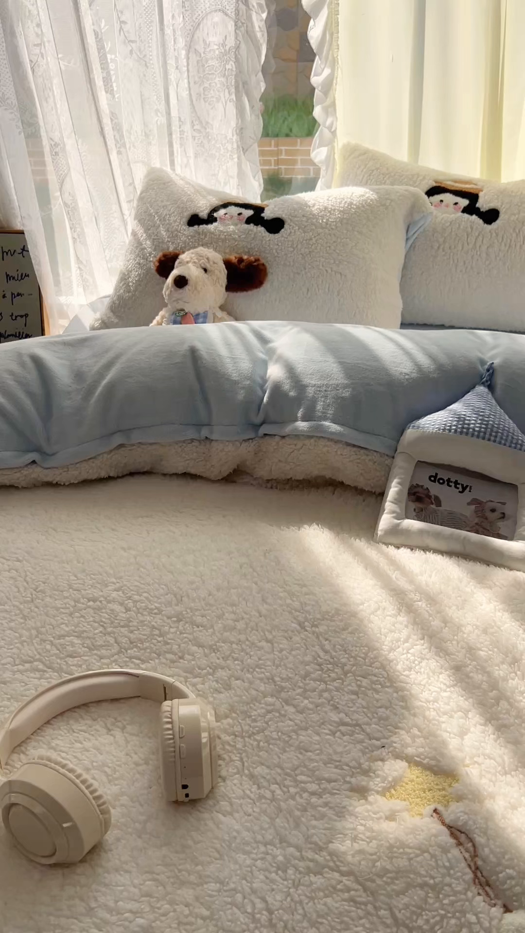 91家纺网 家纺一手货源 找家纺 颜选 2025新款卡通羊羔绒四件套 小女孩